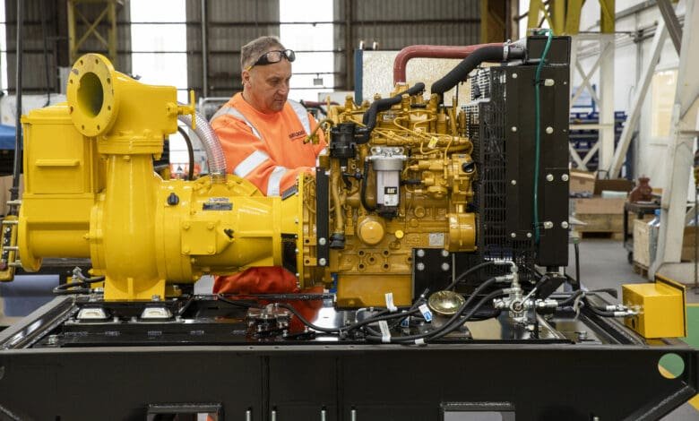 Selwood chooses Caterpillar